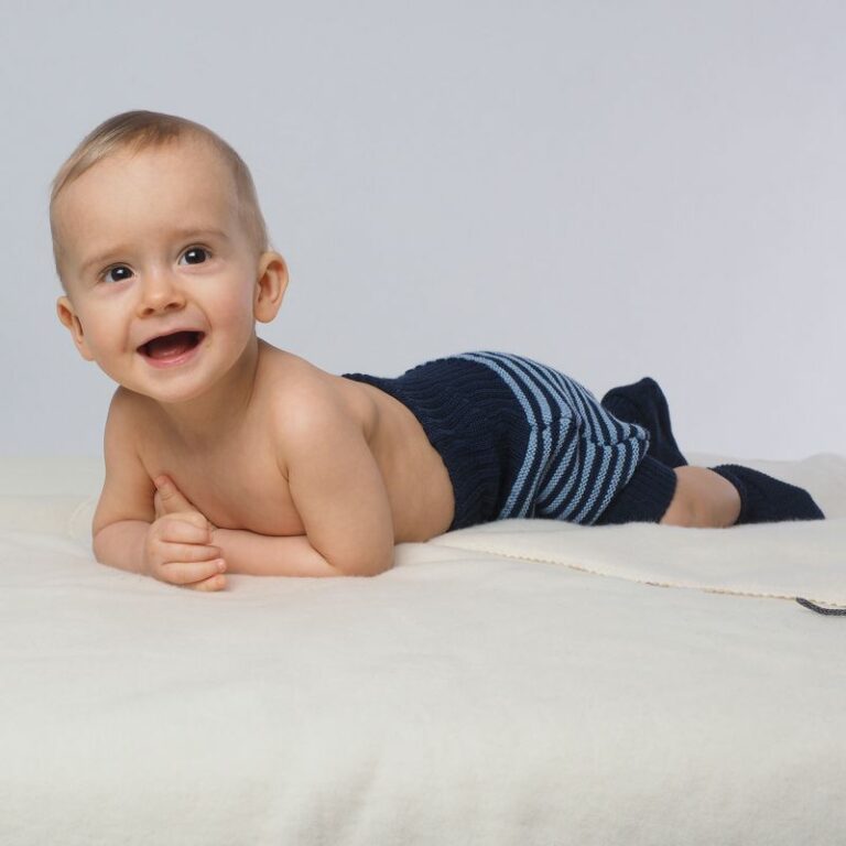 Ringelwindelhose baby